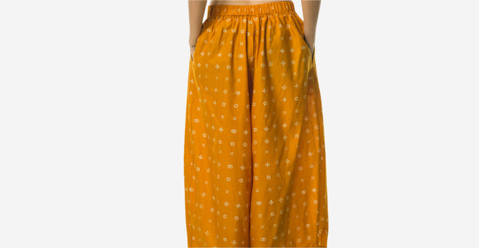 "Wiji" - Two Buttons Midi Pants